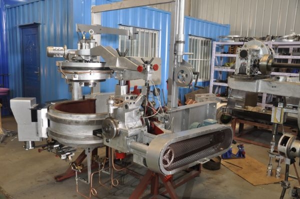 伺服剪切双滴供料机（d46x110~f）